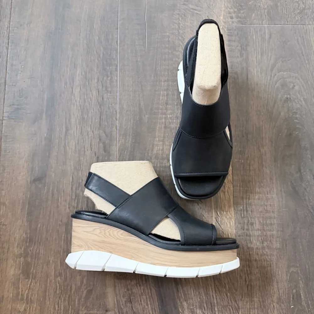 NIB Sorel Joanie III Slingback Leather Sandal | Black/White | Size 7 - Picture 8 of 12